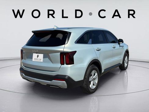Certified 2026 Kia Sorento LX FWD image 5