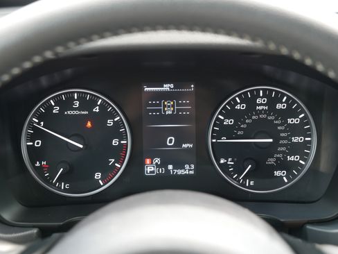 Used 2025 Subaru Forester Premium AWD/4WD image 21