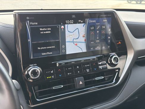 Used 2022 Toyota Highlander Limited image 31
