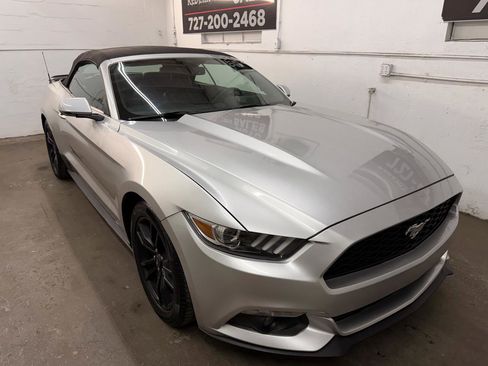 Used 2016 Ford Mustang Premium RWD image 7