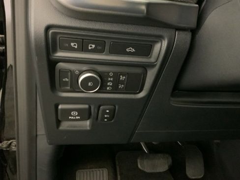 Used 2021 Ford F150 Platinum image 19