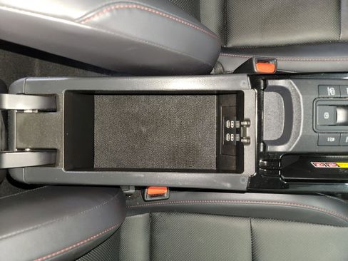 Used 2023 Toyota Prius Prime FWD image 28