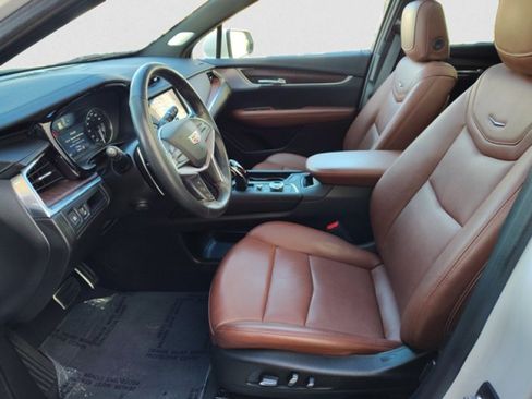 Used 2024 Cadillac XT5 Sport AWD/4WD image 11