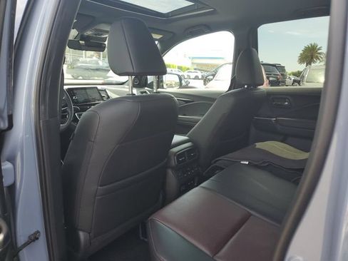 Certified 2024 Honda Ridgeline Black Edition image 13