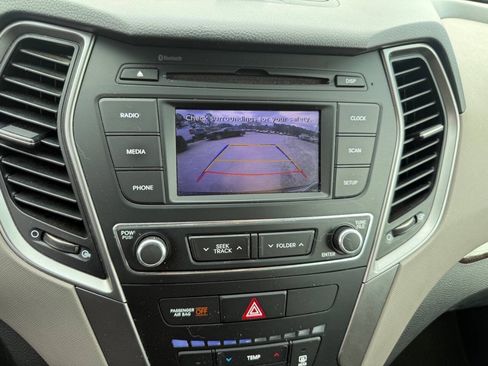 Used 2018 Hyundai Santa Fe Sport w/ Cargo Package FWD image 19