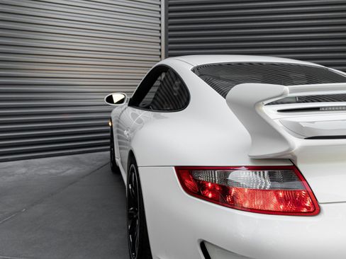 Used 2007 Porsche 911 GT3 RWD image 33
