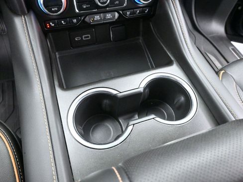 Used 2023 GMC Yukon XL AT4 w/ AT4 Premium Package image 26