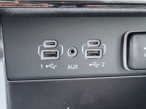 New 2026 Jeep Grand Cherokee Limited image 13