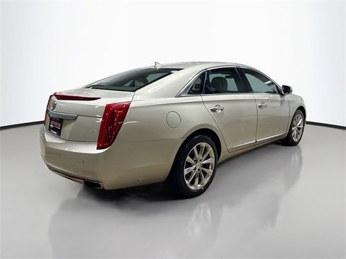 Used 2014 Cadillac XTS Luxury w/ Driver Awareness Package image 7