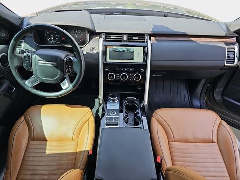 Used 2019 Land Rover Discovery HSE AWD/4WD image 10