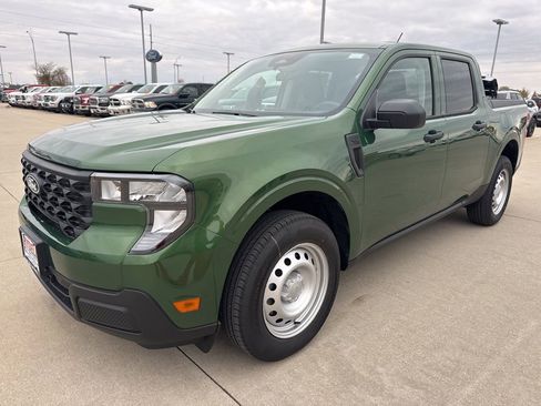 New 2025 Ford Maverick XL w/ Equipment Group 101A image 24