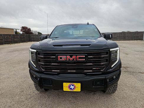 New 2026 GMC Sierra 1500 AT4X image 8