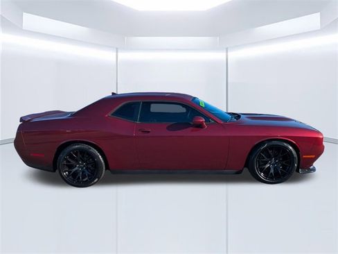 Used 2019 Dodge Challenger R/T w/ Plus Package image 3