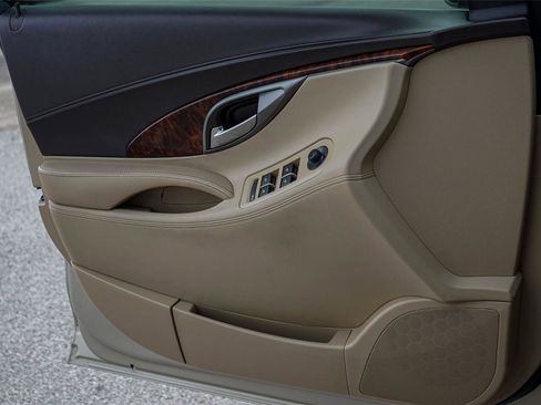 Used 2012 Buick LaCrosse Leather FWD image 19