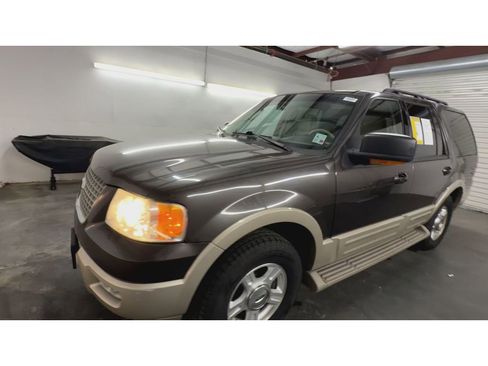 Used 2005 Ford Expedition Eddie Bauer RWD image 4