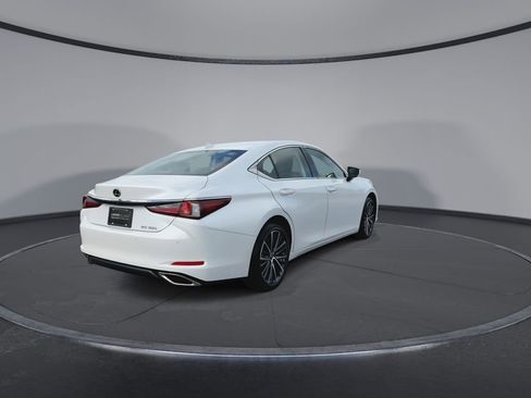 Used 2025 Lexus ES 350 350 w/ Premium Package image 8