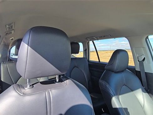 Used 2024 Toyota Grand Highlander XLE image 30