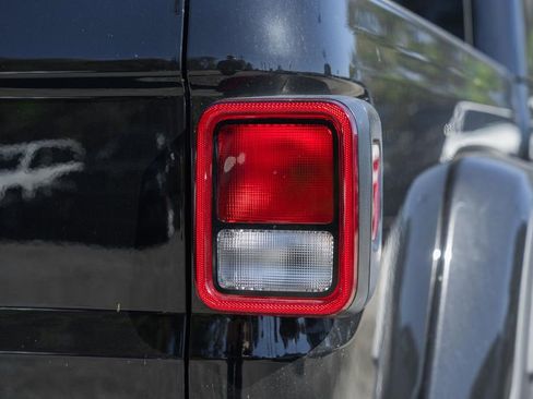 New 2025 Jeep Gladiator Sport w/ Premium Package image 6