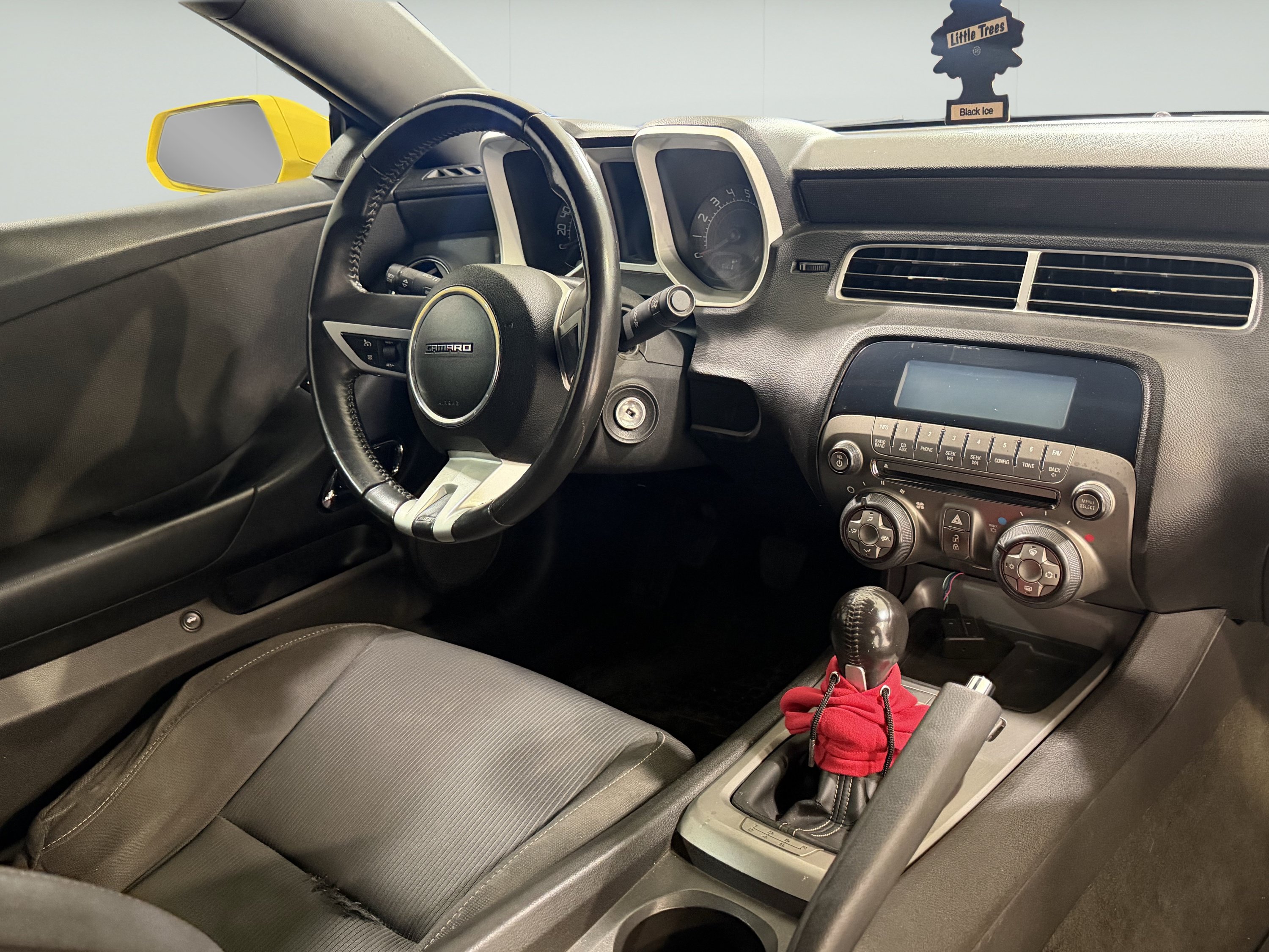 Used 2010 Chevrolet Camaro SS w/ LPO, Ground Effects Package RWD image 16