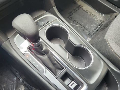 Used 2022 Chevrolet Equinox LT FWD image 11