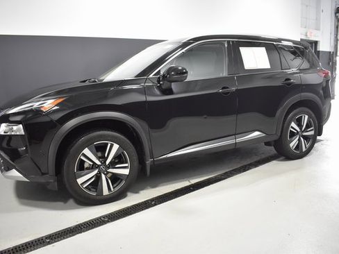 Certified 2023 Nissan Rogue Platinum w/ Platinum Premium Package image 2