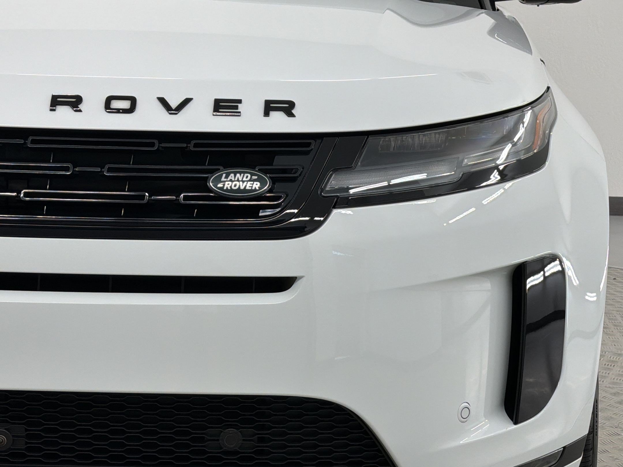 Certified 2026 Land Rover Range Rover Evoque S AWD/4WD image 12