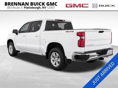 Used 2021 Chevrolet Silverado 1500 LT AWD/4WD image 3