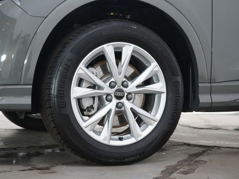 Used 2025 Audi Q3 2.0T Premium image 29