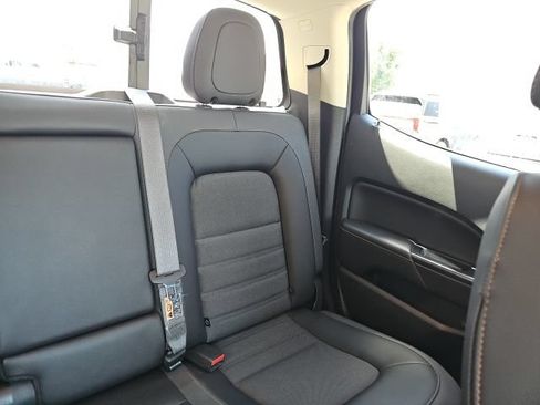 Used 2021 GMC Canyon AT4 AWD/4WD image 13