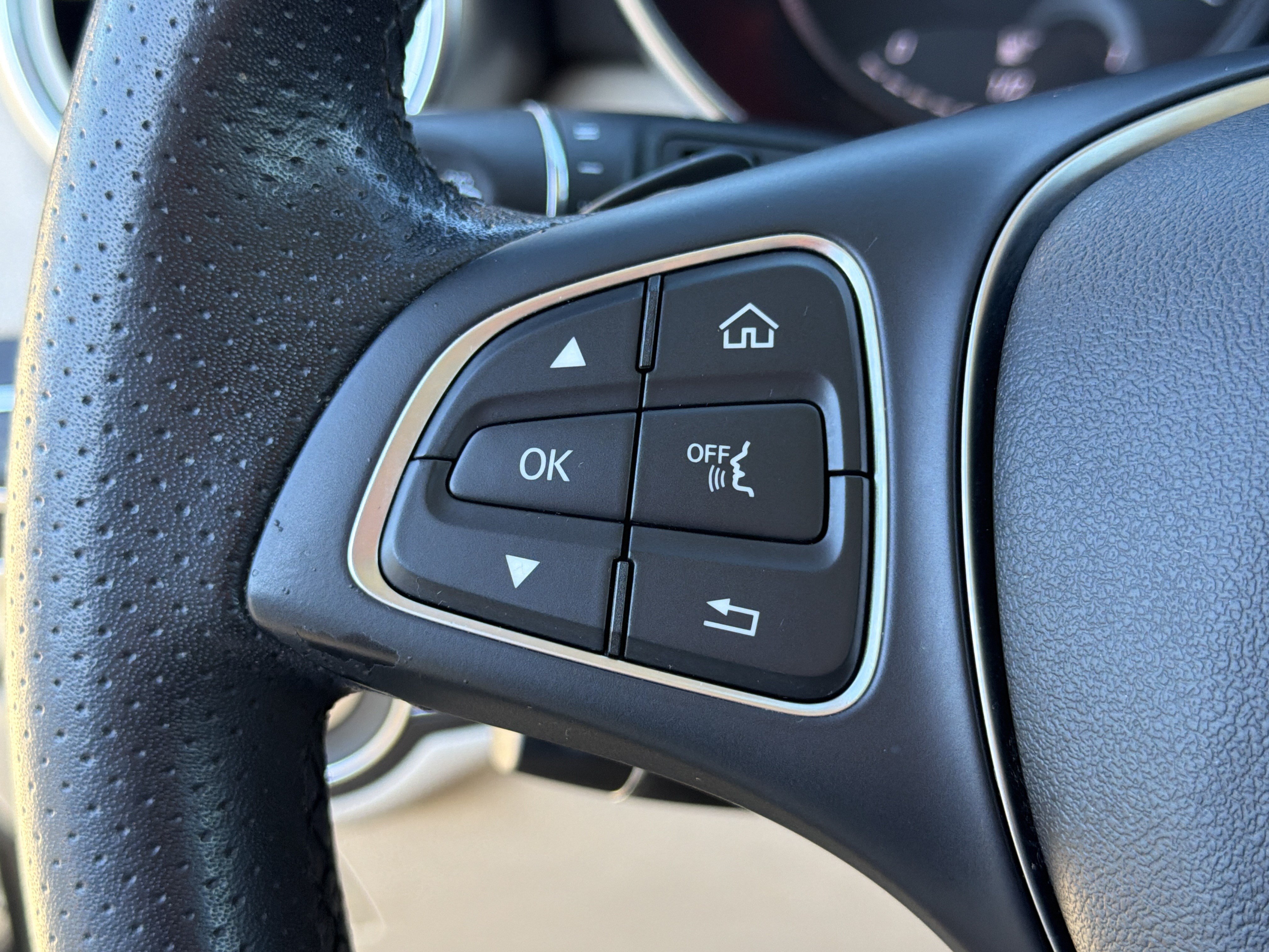 Used 2018 Mercedes-Benz GLC 300 image 21