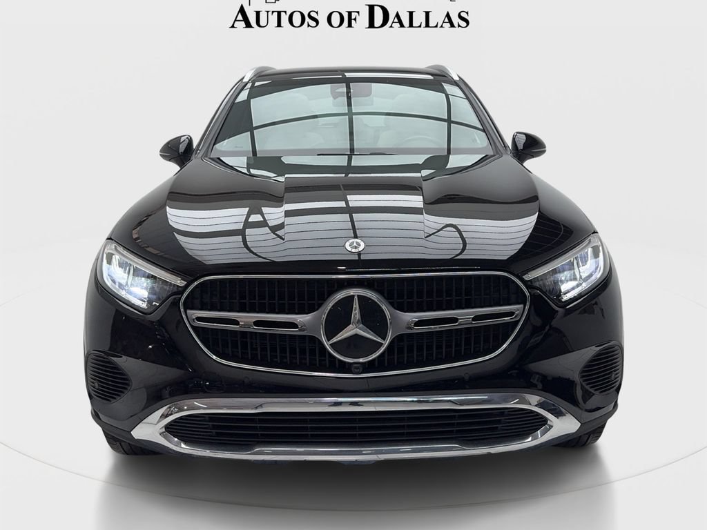 Used 2024 Mercedes-Benz GLC 300 4MATIC image 4