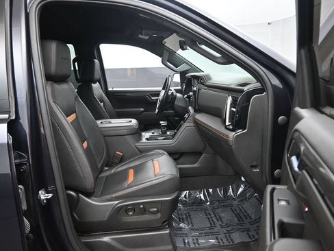 Used 2022 GMC Sierra 1500 AT4 w/ AT4 Premium Package AWD/4WD image 28
