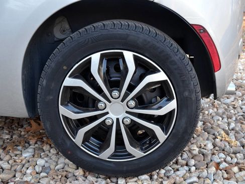 Used 2013 FIAT 500 Pop image 8