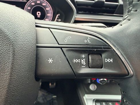 Used 2020 Audi Q3 2.0T Premium Plus image 37