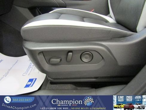 Certified 2025 Buick Envision Sport Touring AWD/4WD image 23