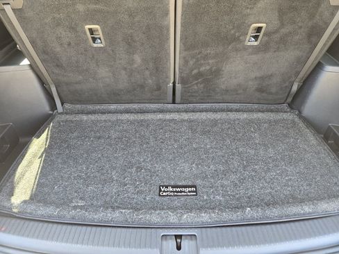 Used 2024 Volkswagen Atlas SE image 35