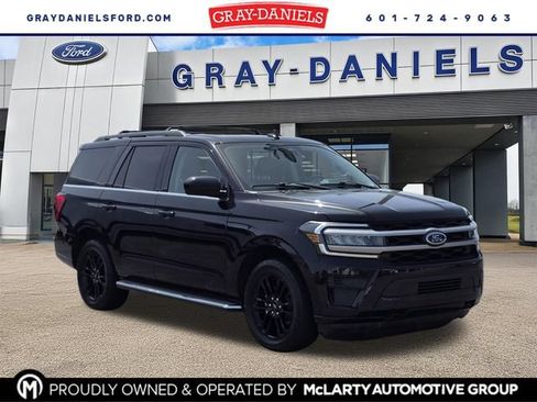Used 2023 Ford Expedition XLT AWD/4WD image 1
