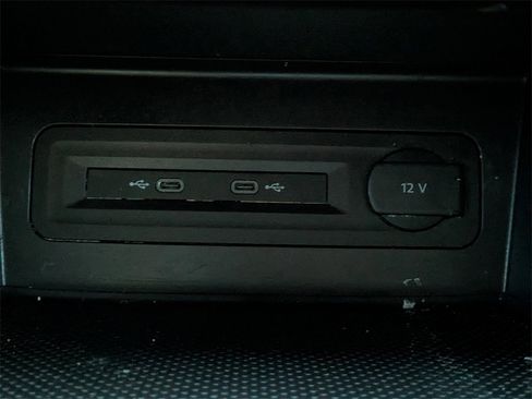 Used 2022 Volkswagen Atlas SE image 24