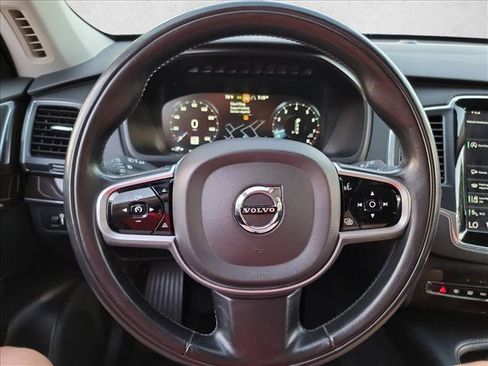 Used 2019 Volvo XC90 T6 Momentum w/ Advanced Package AWD/4WD image 16