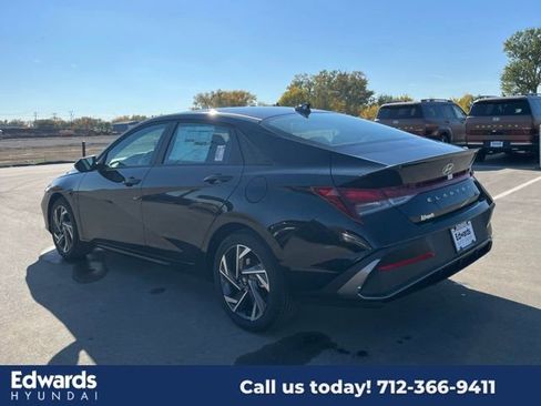 New 2025 Hyundai Elantra Sport image 9