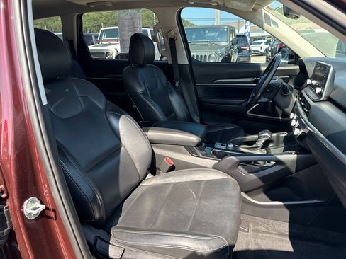 Used 2021 Kia Telluride S FWD image 13