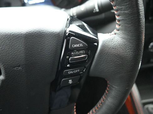 Used 2023 Nissan Frontier PRO-4X w/ Technology Package image 19