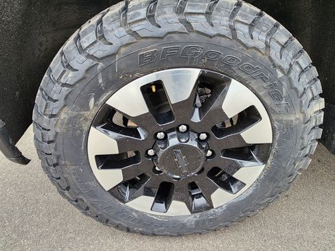 Certified 2020 Chevrolet Silverado 2500 LT w/ All Star Edition image 17