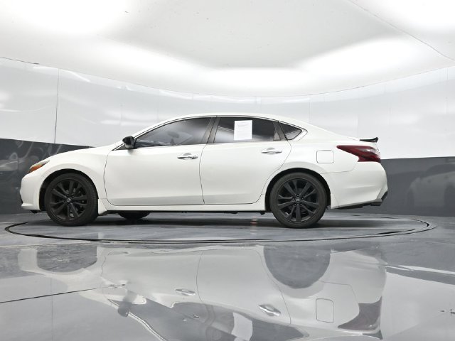 Used 2017 Nissan Altima 2.5 SR w/ Midnight Edition Package FWD image 56