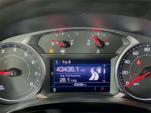 Certified 2023 GMC Terrain SLE w/ Driver Convenience Package image 15
