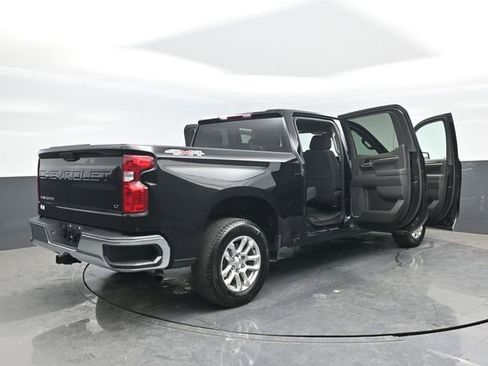 Used 2024 Chevrolet Silverado 1500 LT AWD/4WD image 25