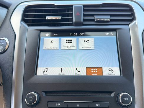 Used 2017 Ford Fusion Energi SE image 28