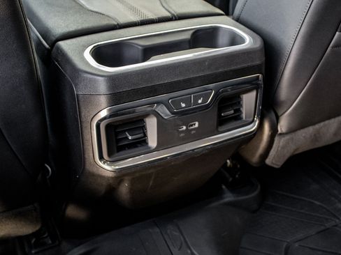 Used 2024 Chevrolet Silverado 1500 High Country w/ High Country Premium Package AWD/4WD image 34