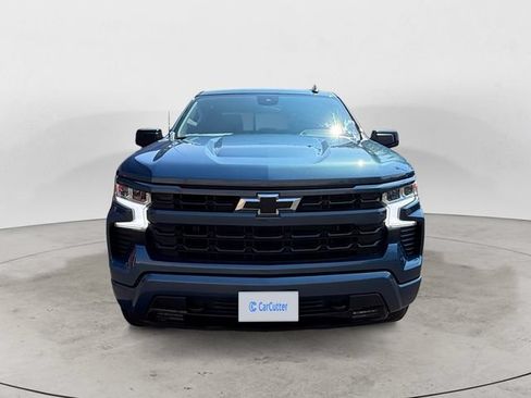 Used 2024 Chevrolet Silverado 1500 RST w/ Convenience Package II AWD/4WD image 2