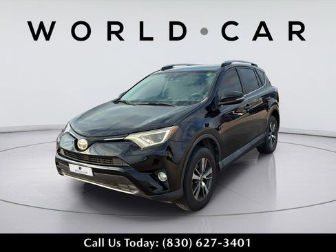 Used 2018 Toyota RAV4 XLE w/ Plus Extra Value Package FWD image 15